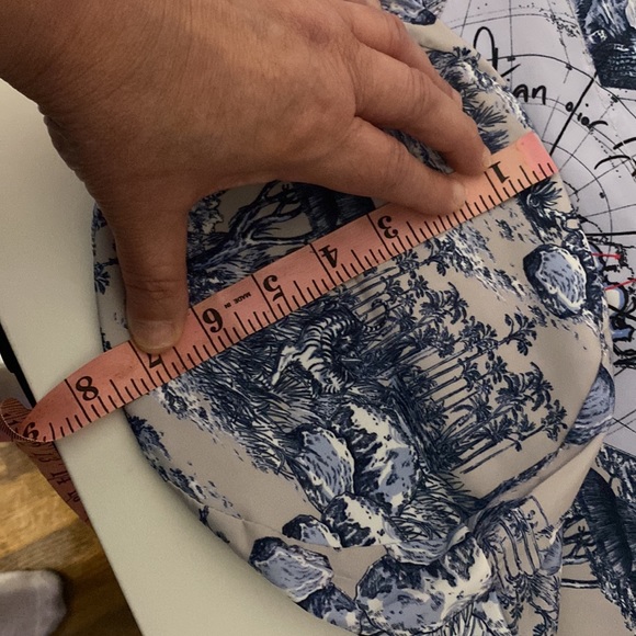 Christian Dior Around The World String Pouch - Picture 7 of 12